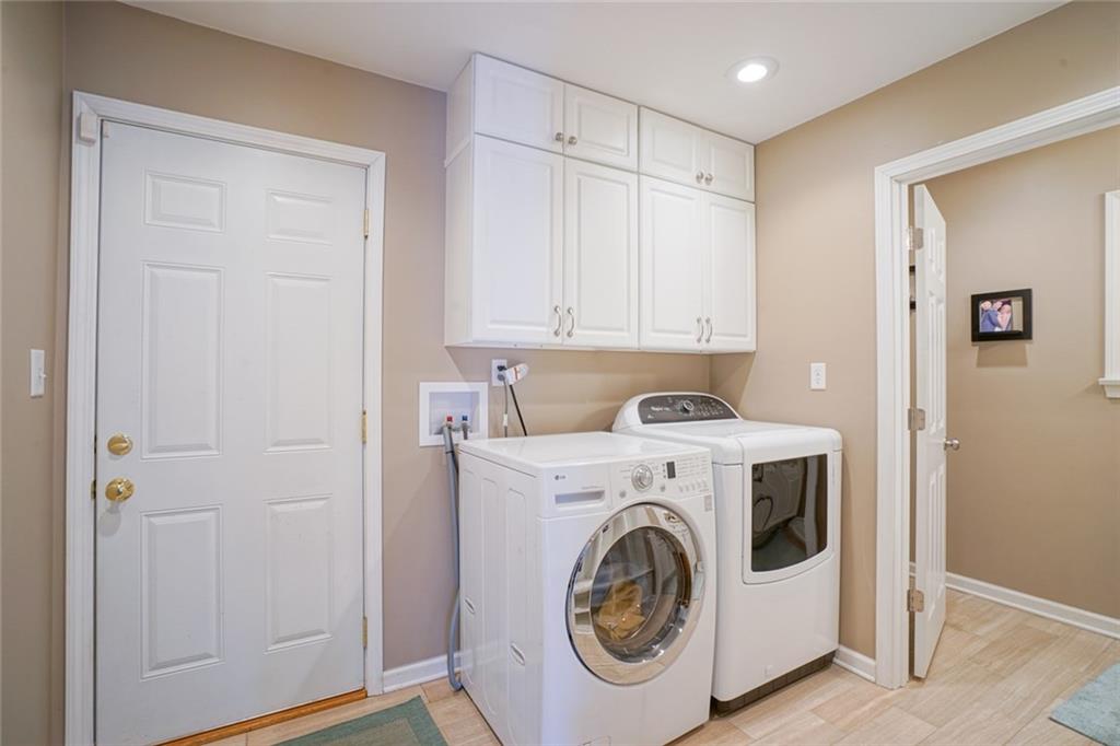 7161 Moorgate Road Indianapolis, IN 46250 - Photo 22 of 48 Gallery Image 22