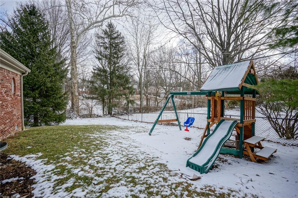 7161 Moorgate Road Indianapolis, IN 46250 - Photo 44 of 48 Gallery Image 44