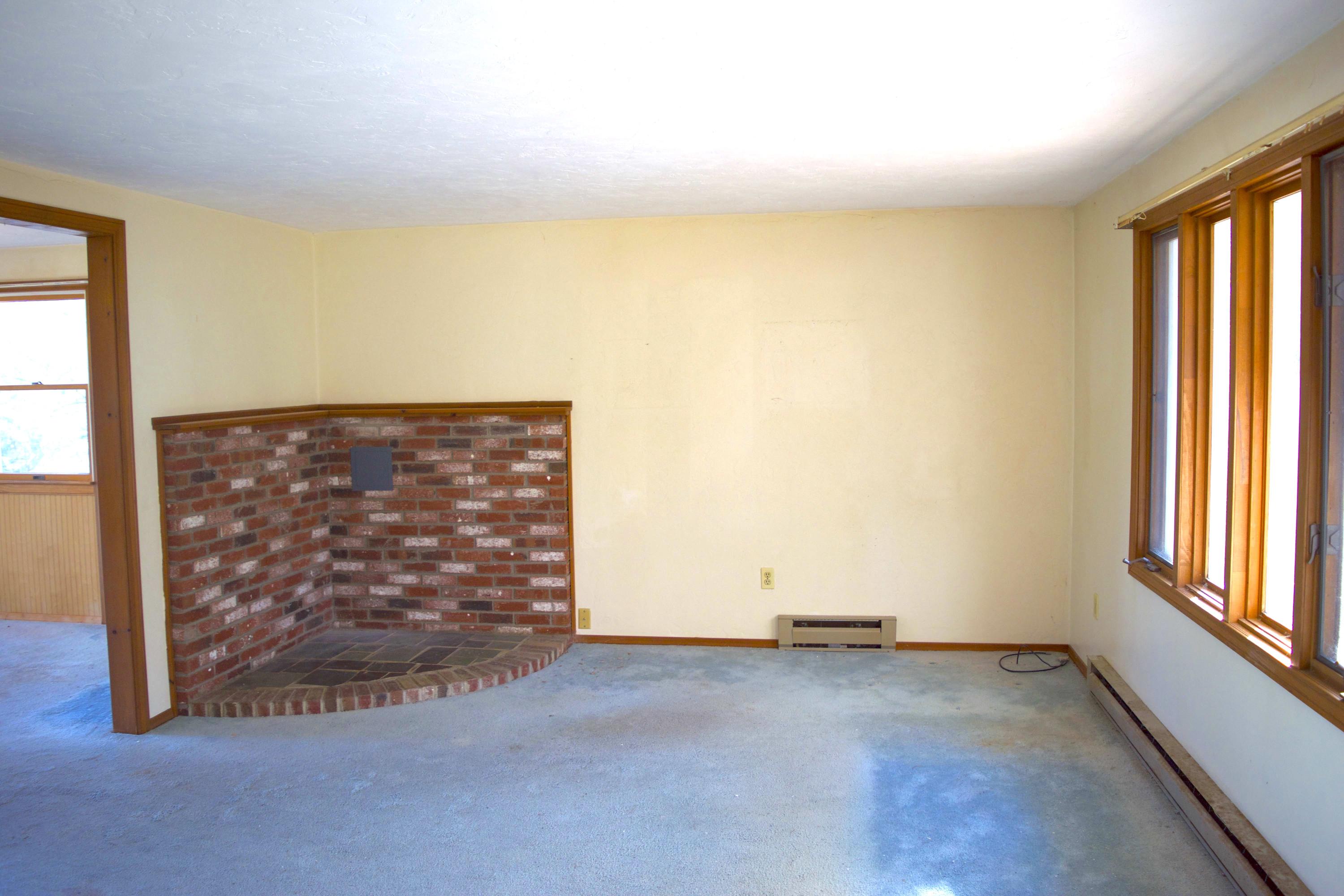 10 Dollins Road Pocasset, MA 02559 - Photo 8 of 14 living 2