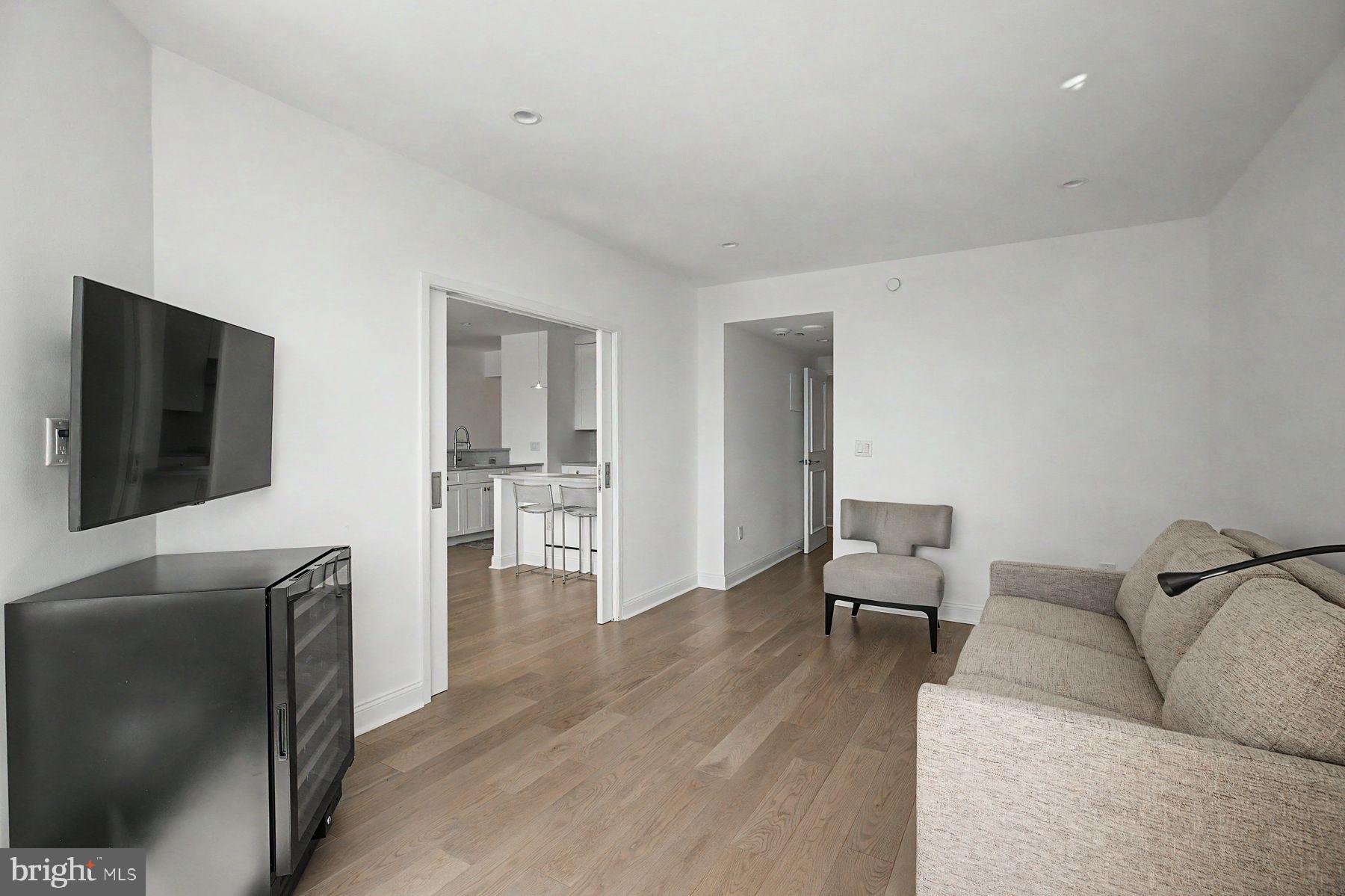 202-210 West Rittenhouse Square, Unit 1808 Philadelphia, PA 19103 - Photo 19 of 44