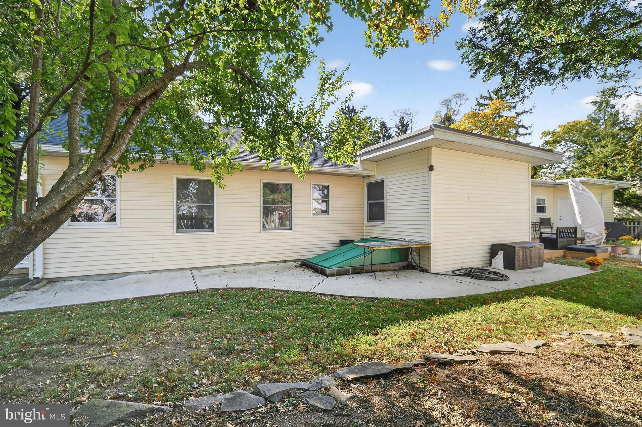 18 Monroe Drive Hamilton, NJ 08619 - Photo 22 of 37