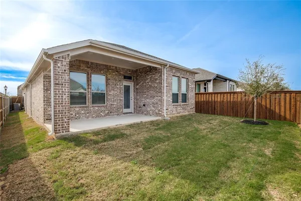 $2,450 | 9337 Winding Crk Drive, Little Elm, TX 75068