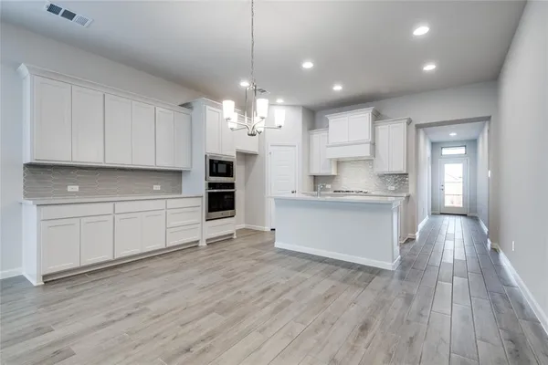 $2,450 | 9337 Winding Crk Drive, Little Elm, TX 75068