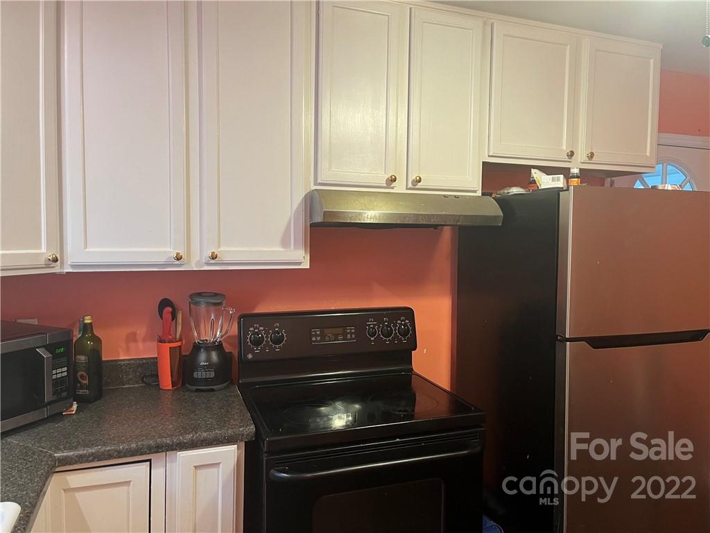 108 Spring Hill Road Matthews, NC 28104 - Photo 7 of 8 Gallery Image 7