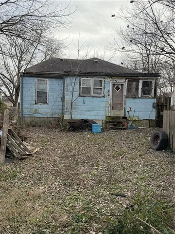 $22,500 | 1411 Washington Avenue, Parsons, KS 67357