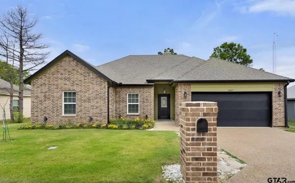 $1,800 | 14127 Donna Drive, Brownsboro, TX 75756