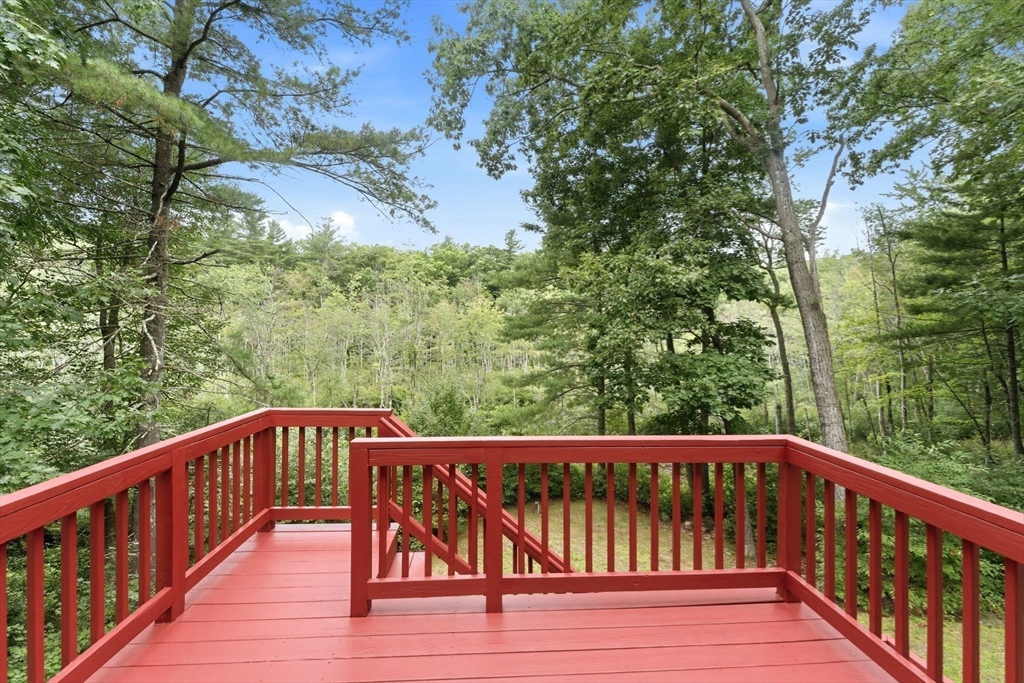 115 Sutton Road Webster, MA 01570 - Photo 6 of 42 Gallery Image 6