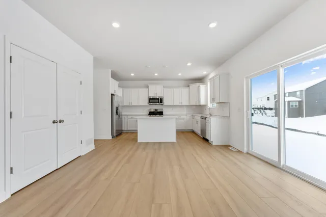 $555,880 | 1917 Ironwood Drive, Carver, MN 55315