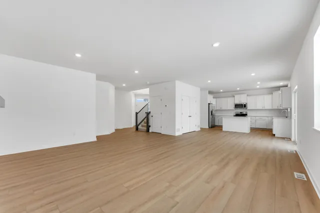 $555,880 | 1917 Ironwood Drive, Carver, MN 55315