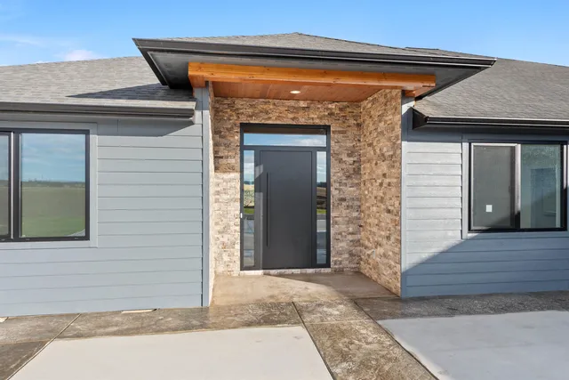 $1,250,000 | 13790 North Bruce Road, Mead, WA 99021