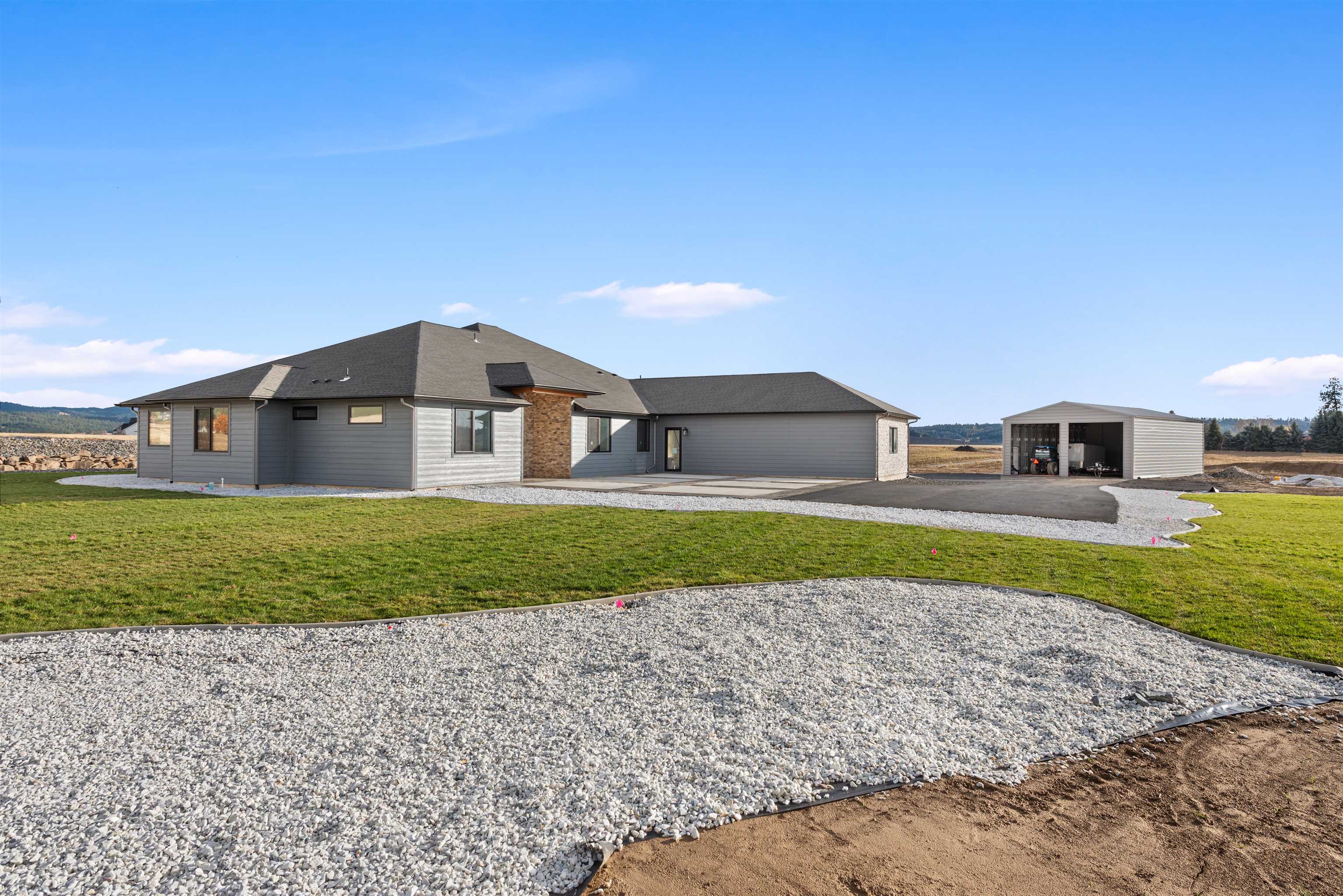 13790 North Bruce Road Mead, WA 99021 - Photo 9 of 44