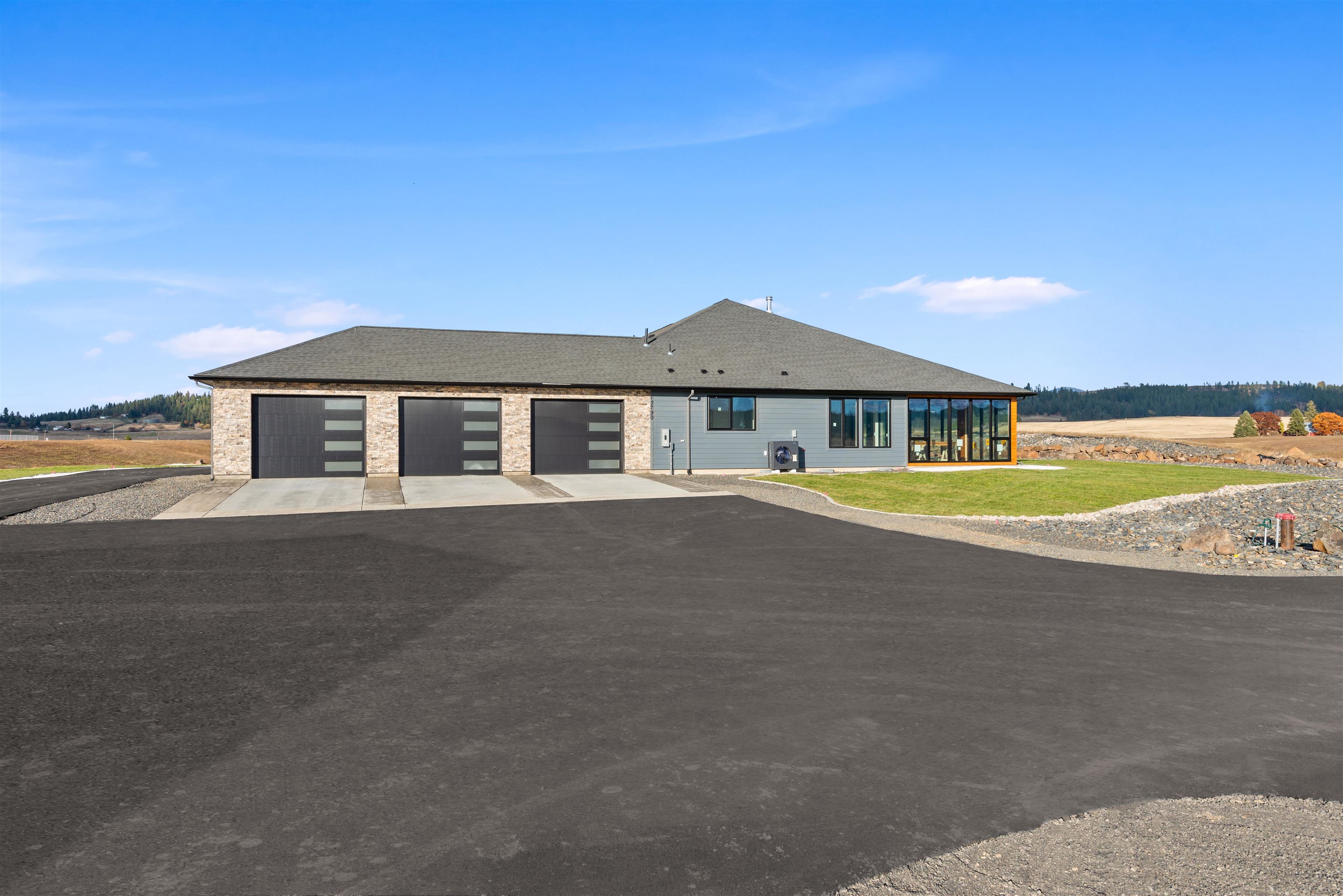 13790 North Bruce Road Mead, WA 99021 - Photo 10 of 44