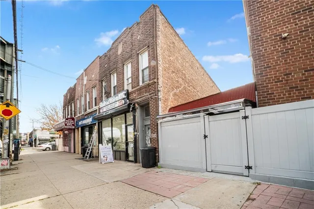 $1,249,000 | 91-08 Liberty Avenue | Liberty Heights Ward