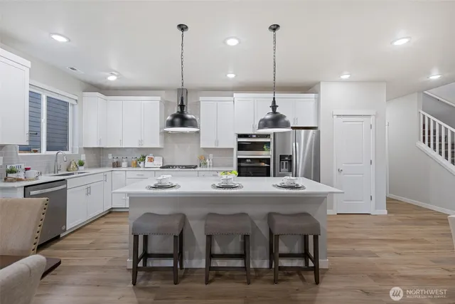 $715,000 | 17511 Southeast 254th Street, Covington, WA 98042