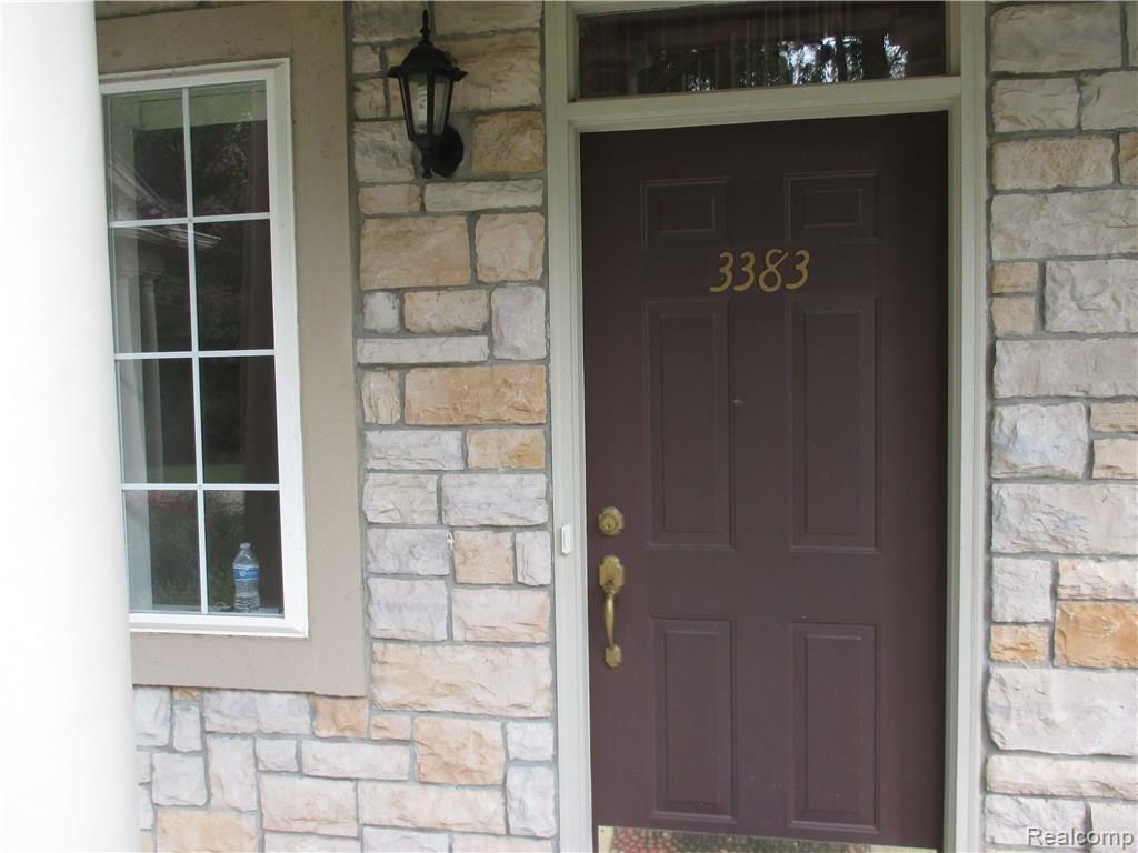 3383 Tremonte Circle Rochester, MI 48306 - Photo 2 of 27