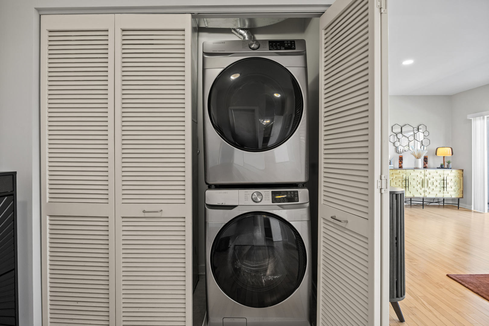 1155 West Roosevelt Road, Unit 506 Chicago, IL 60608 - Photo 4 of 29 Gallery Image 4