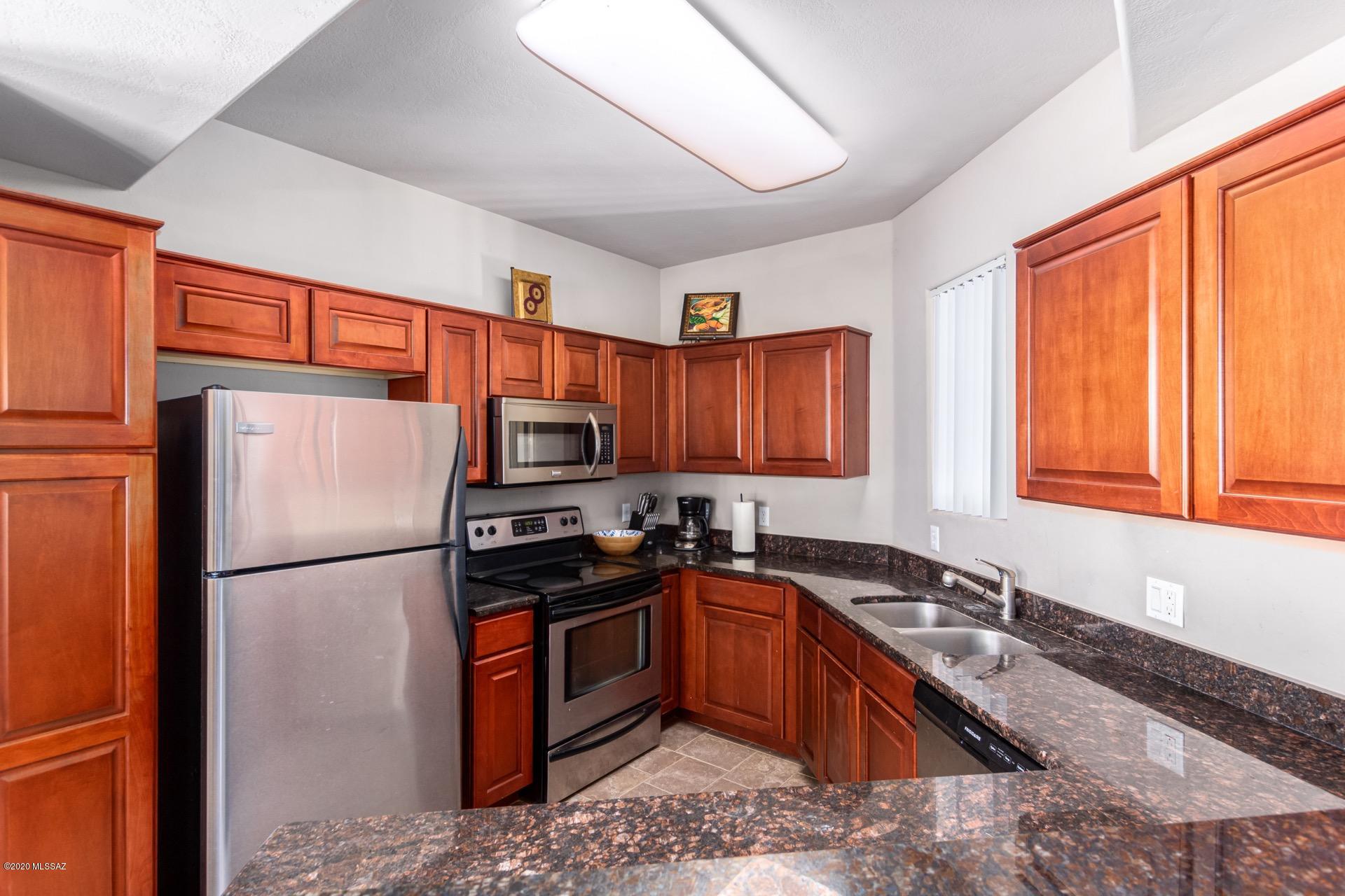 2550 East River Road, Unit 20103 Tucson, AZ 85718 - Photo 1 of 25