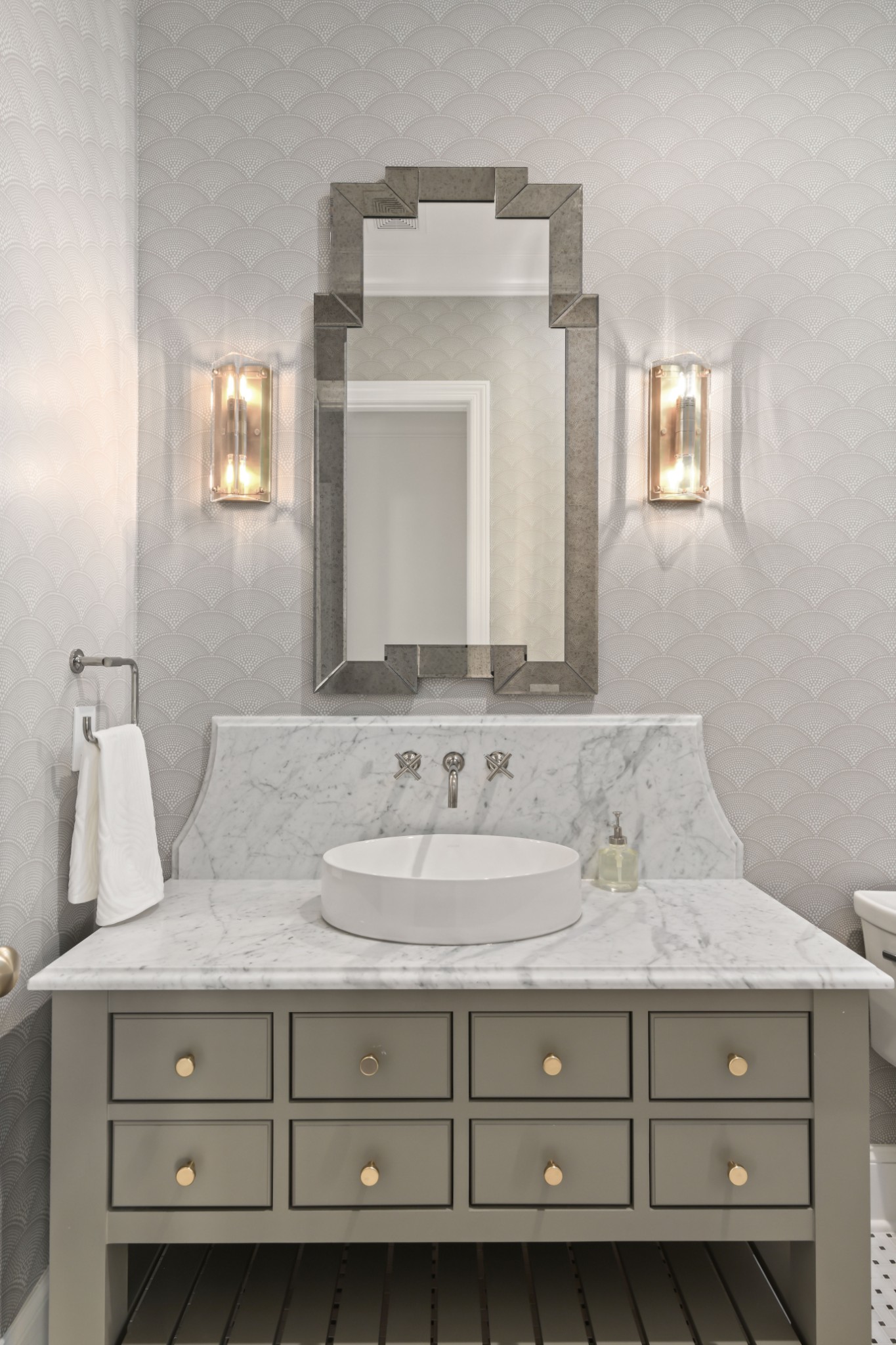 4001 Vailwood Drive Nashville, TN 37215 - Photo 4 of 25 a bathroom with a sink and a mirror