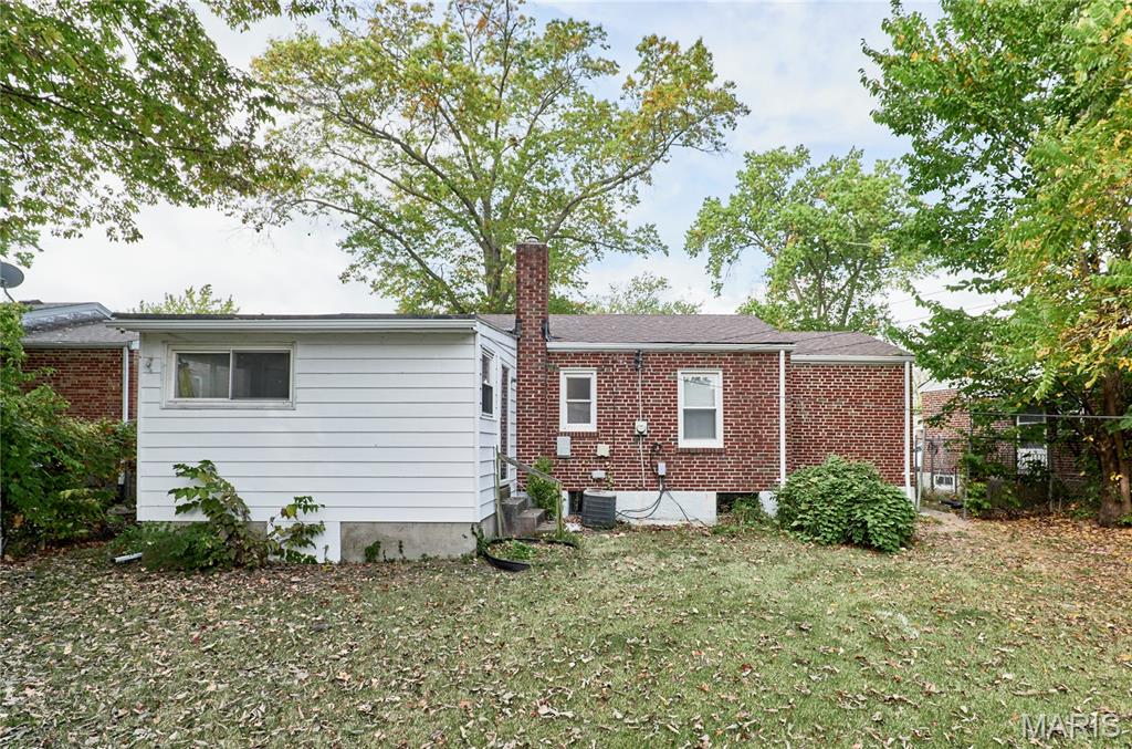 9116 Jordan Street St. Louis, MO 63137 - Photo 3 of 14