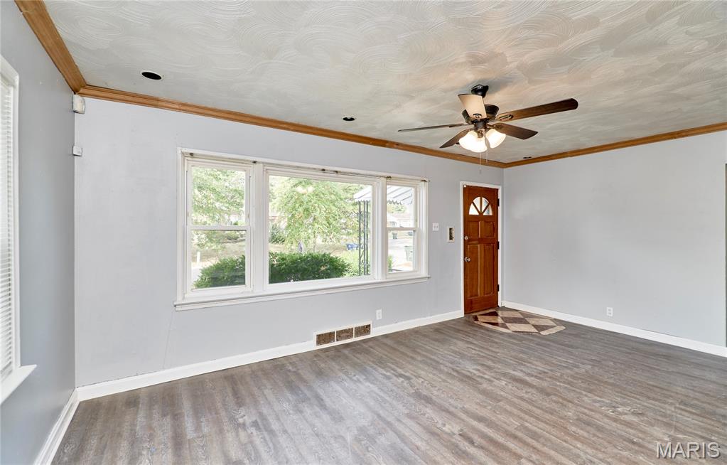 9116 Jordan Street St. Louis, MO 63137 - Photo 4 of 14