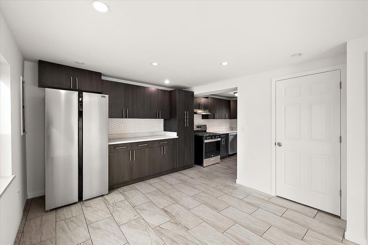 3545 Union Lake Road Commerce Township, MI 48382 - Photo 15 of 57