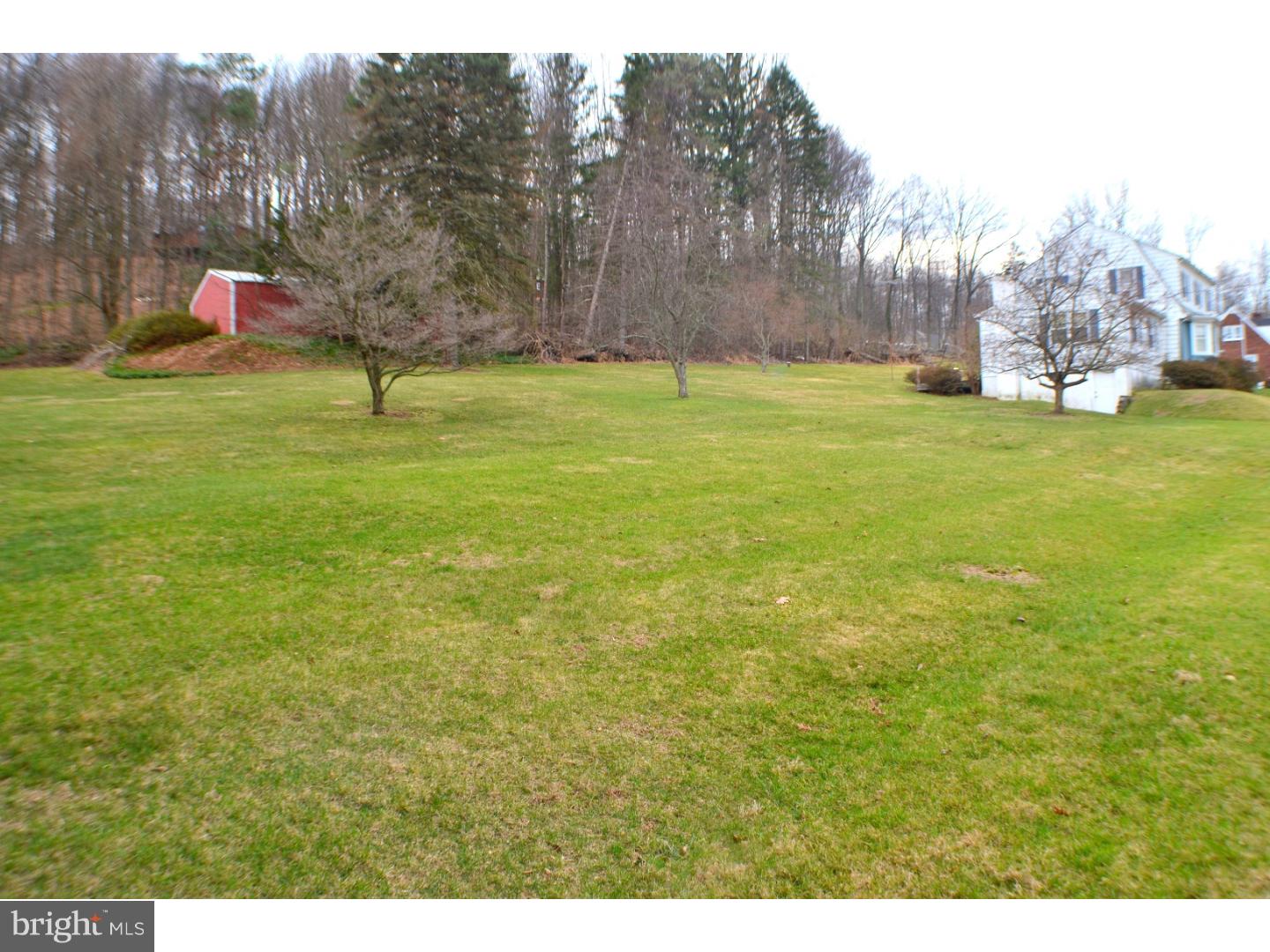 45 Ballek Road Riegelsville, PA 18077 - Photo 24 of 25 Side Yard
