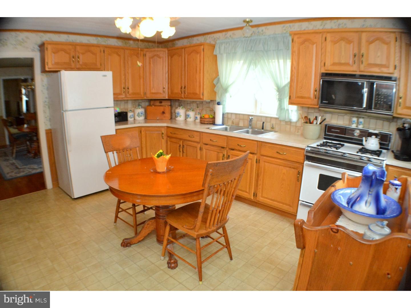 45 Ballek Road Riegelsville, PA 18077 - Photo 5 of 25 Kitchen