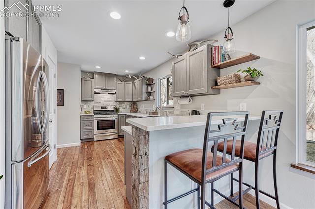 8330 Chipita Park Road Cascade, CO 80809 - Photo 13 of 38 Gallery Image 13