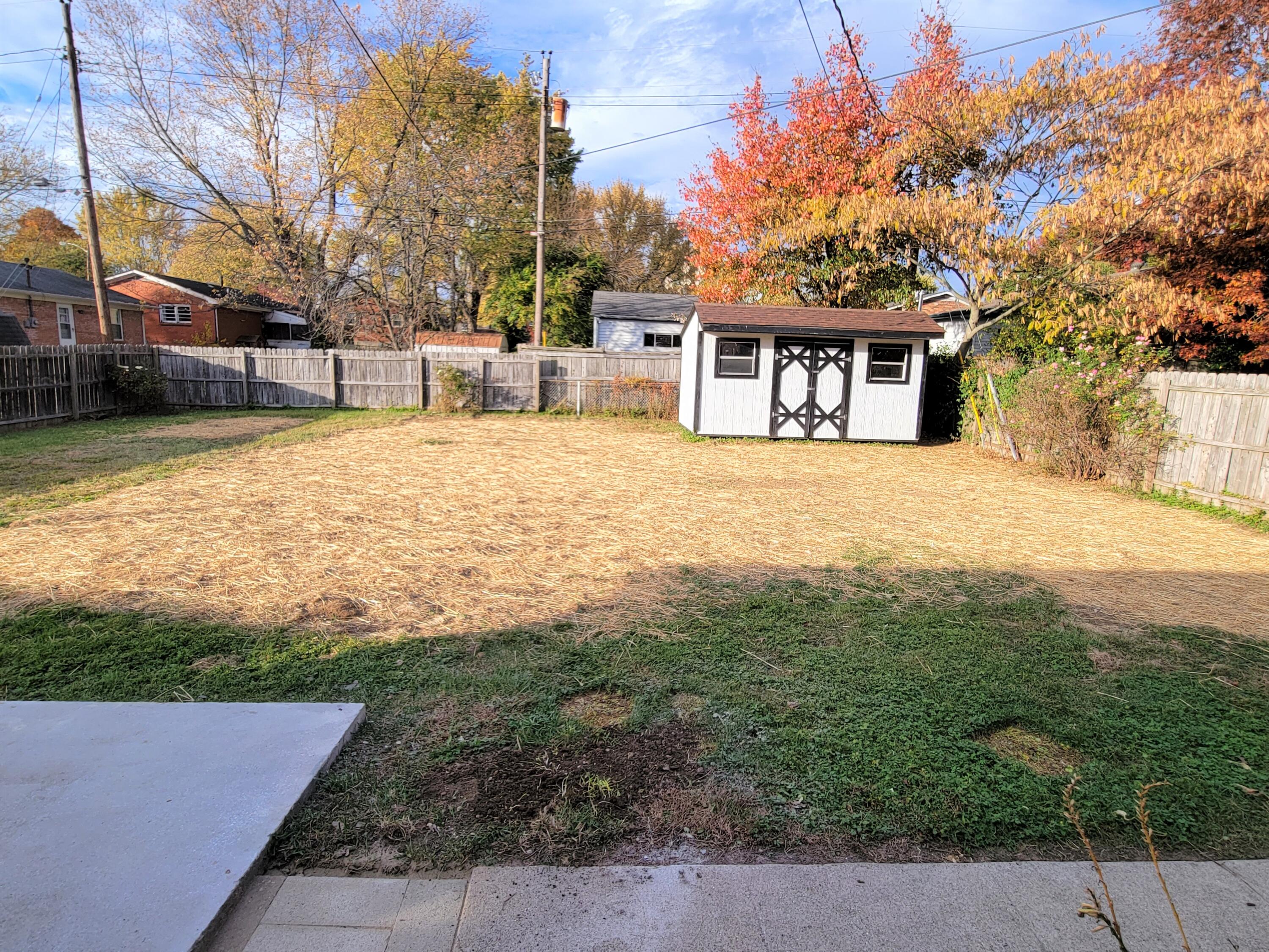 113 Old Bottom Road Winchester, KY 40391 - Photo 5 of 22 20221025_173004