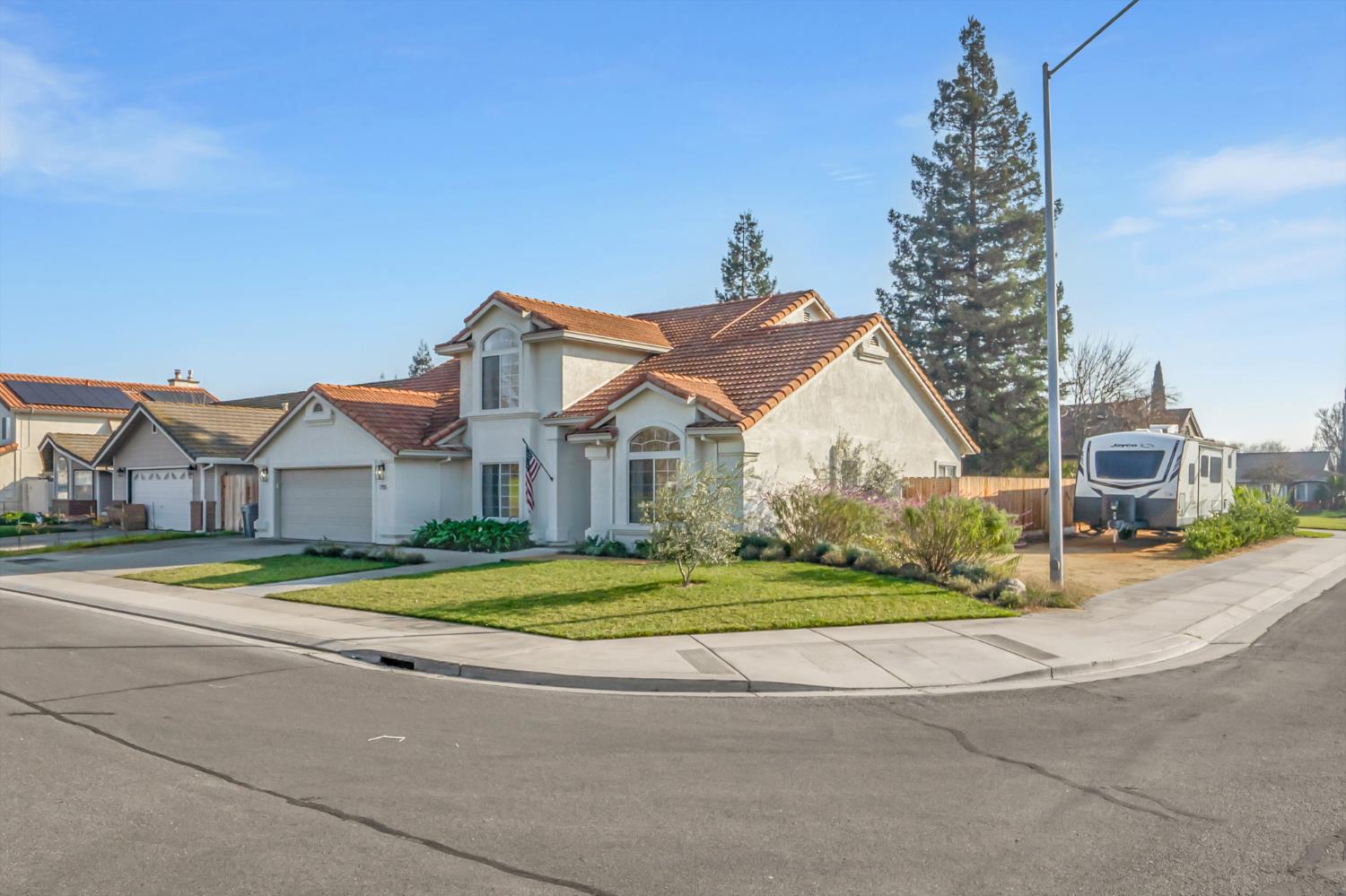 710 Vermeulen Drive Ripon, CA 95366 - Photo 5 of 46