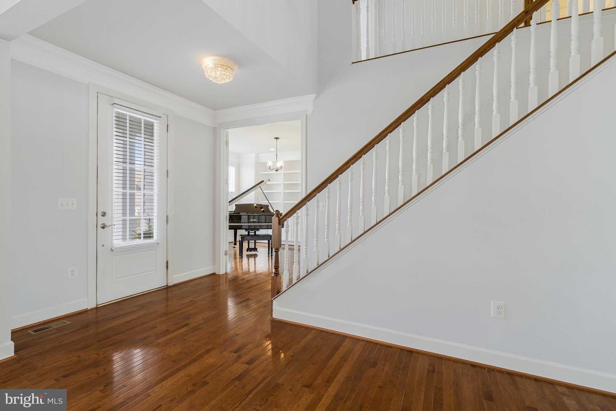 41729 Wakehurst Place Leesburg, VA 20176 - Photo 6 of 71 a view of entryway with wooden floor