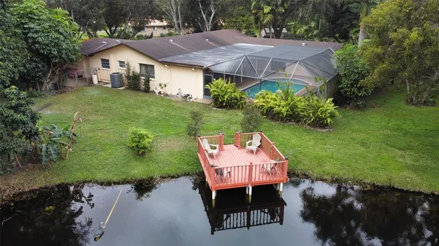 $1,250,000 | 10800 Southwest 40th Court, Davie, FL 33328