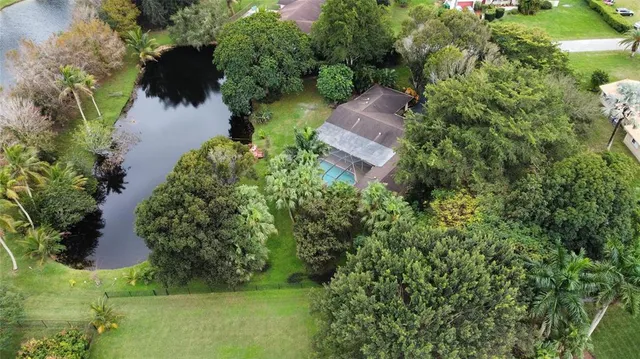 $1,250,000 | 10800 Southwest 40th Court, Davie, FL 33328