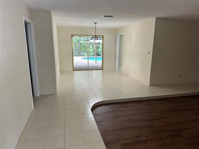 $1,250,000 | 10800 Southwest 40th Court, Davie, FL 33328