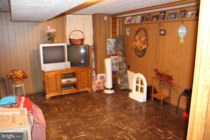 557 Welbrook Road Baltimore, MD 21221 - Photo 13 of 16 Lower Level Recreation Room