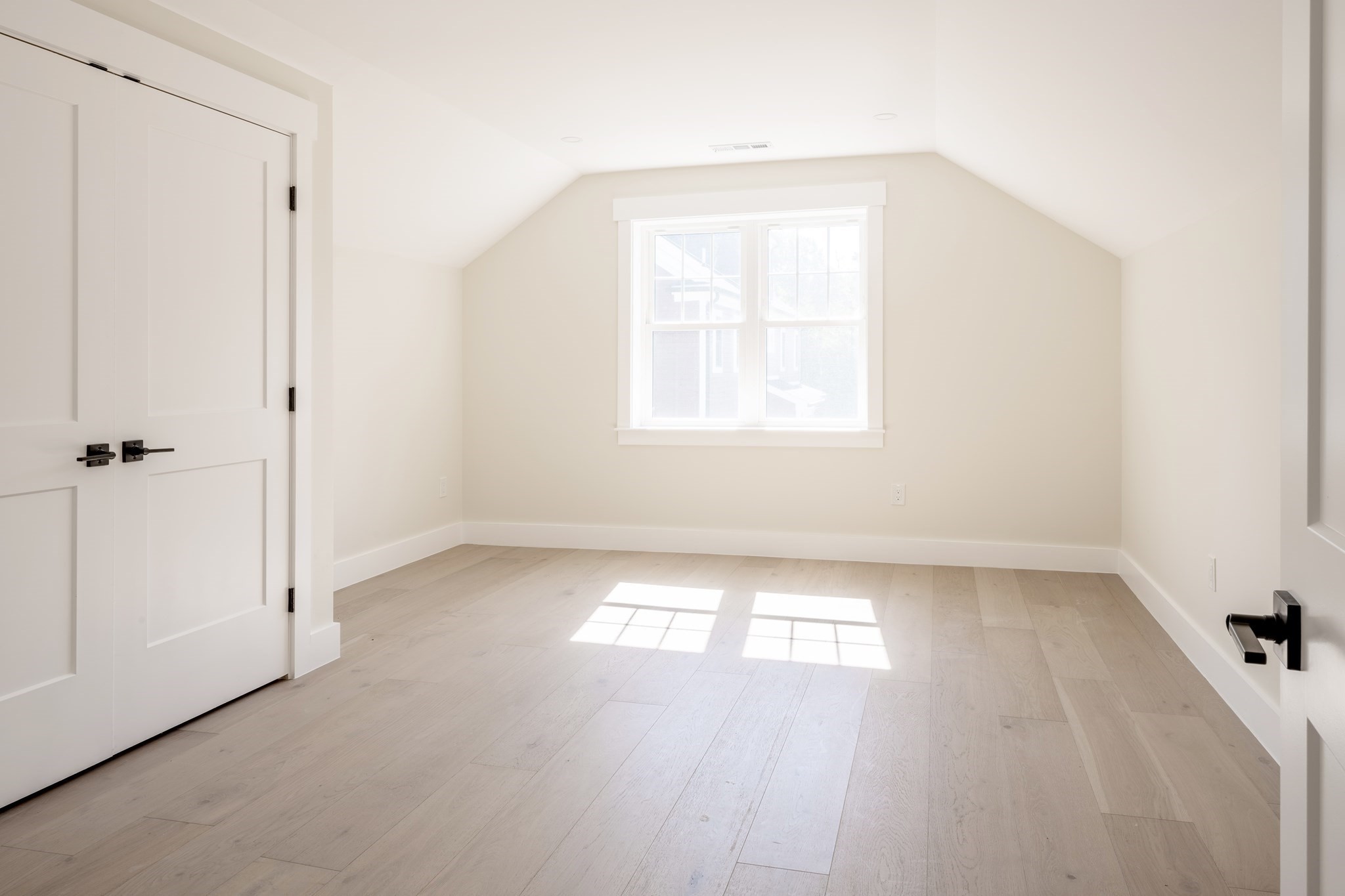 20 Magnolia Road Natick, MA 01760 - Photo 18 of 25 Gallery Image 18