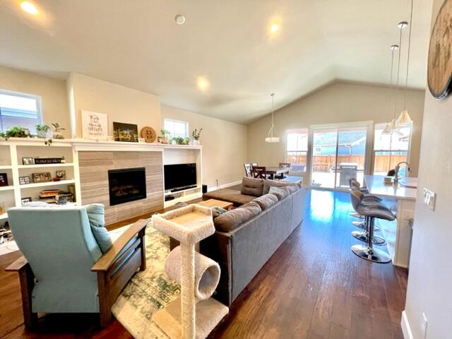 20732 Kilbourne Loop Bend, OR 97701 - Photo 5 of 19 Open great room w/ gas FP