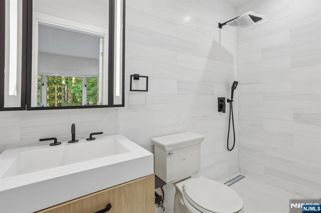 1050 Ramapo Valley Road Mahwah, NJ 07430 - Photo 18 of 50