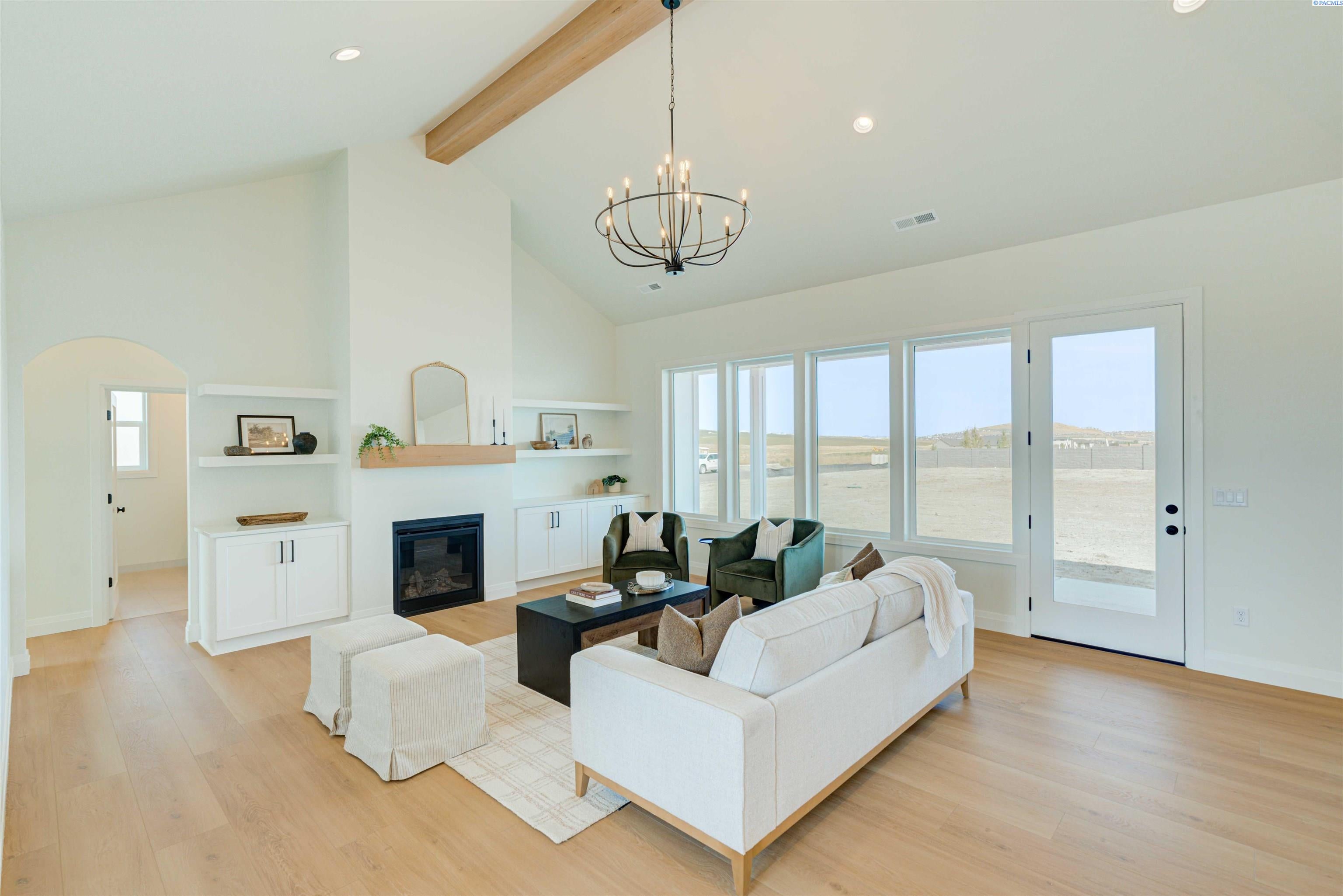 7403 Haystack Street Kennewick, WA 99338 - Photo 8 of 48 Gallery Image 8