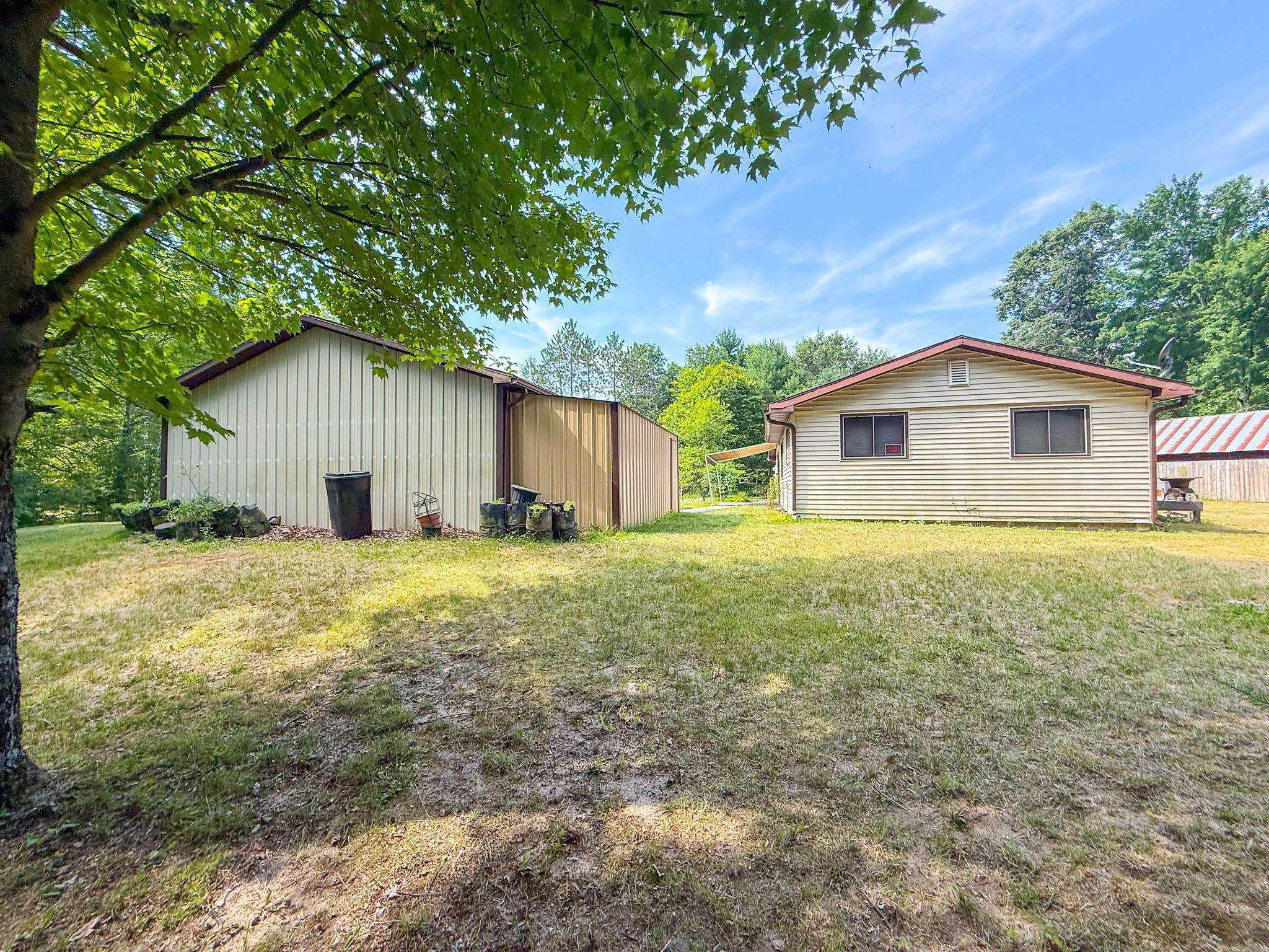 9230 Monroe Road Lake, MI 48632 - Photo 20 of 29