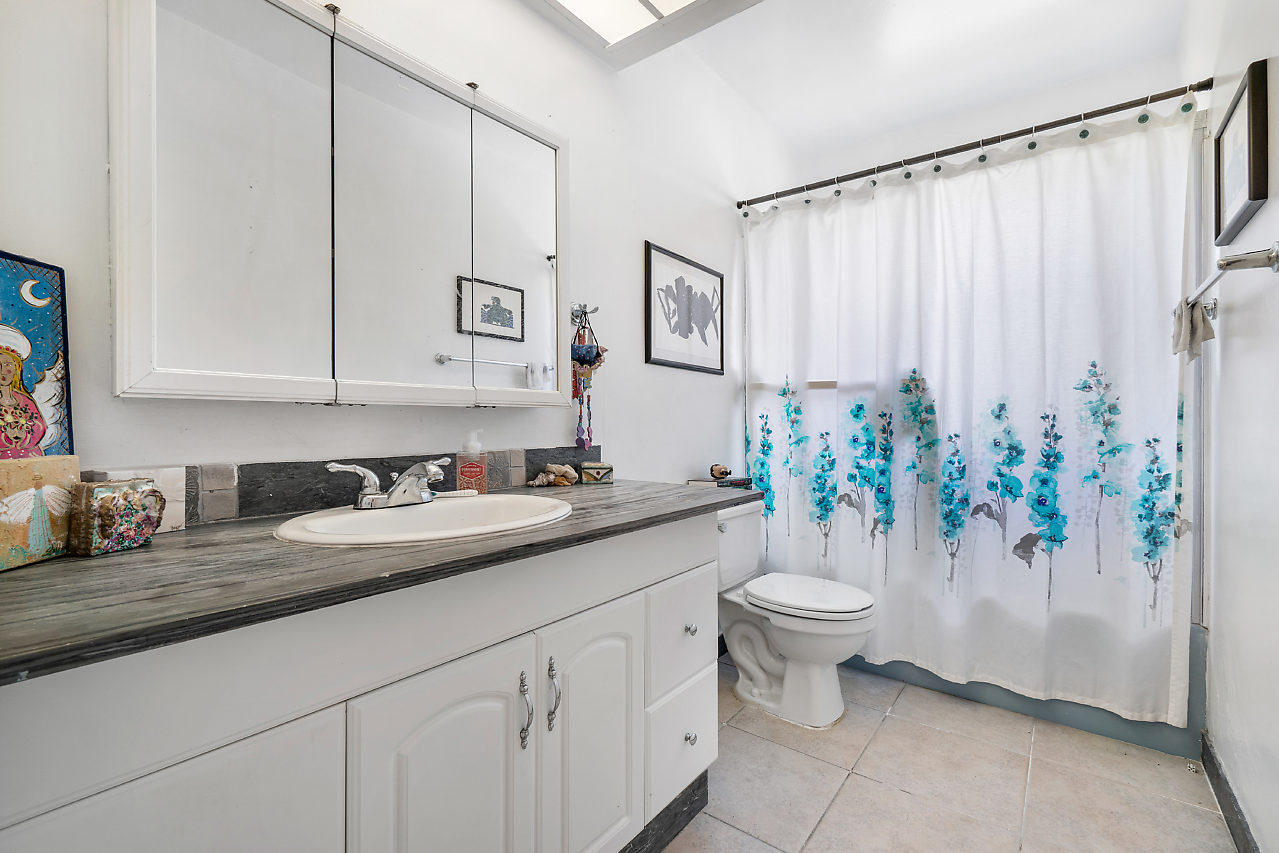 229 Southwest 7th Avenue Boca Raton, FL 33486 - Photo 12 of 32 012-229Southwest7thAvenue-BocaRaton-FL-3