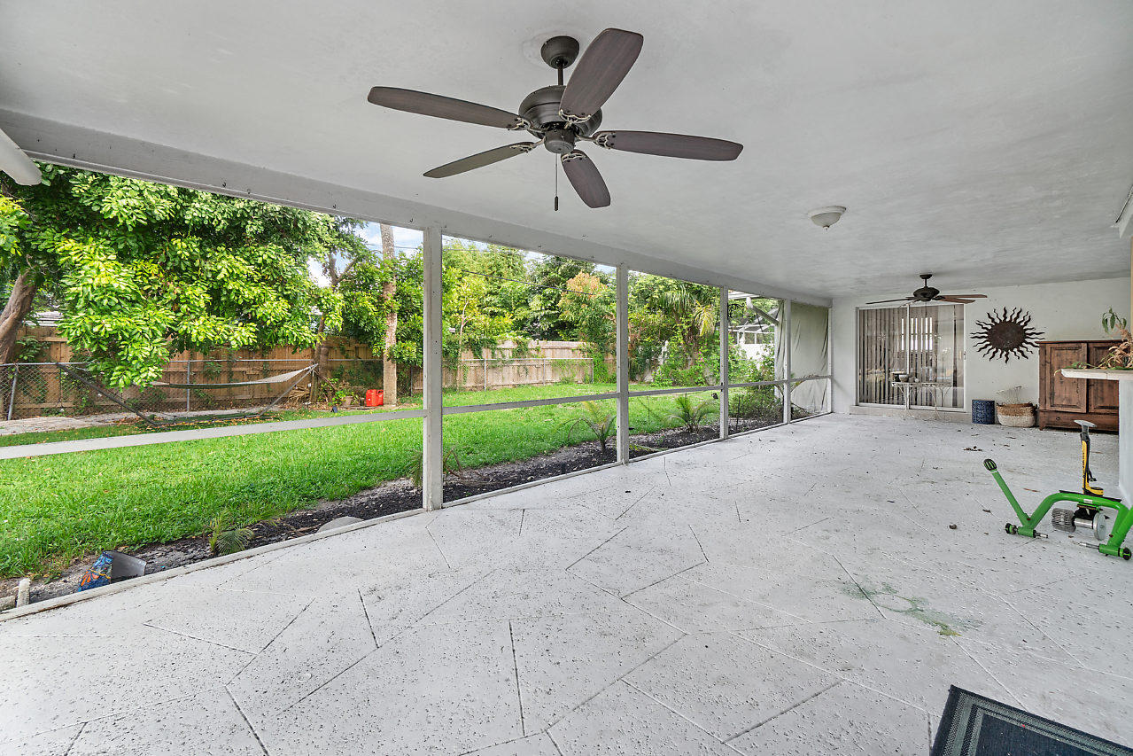 229 Southwest 7th Avenue Boca Raton, FL 33486 - Photo 19 of 32 019-229Southwest7thAvenue-BocaRaton-FL-3