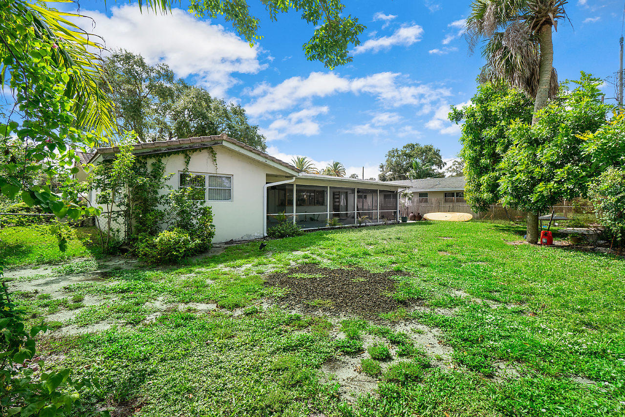 229 Southwest 7th Avenue Boca Raton, FL 33486 - Photo 21 of 32 021-229Southwest7thAvenue-BocaRaton-FL-3