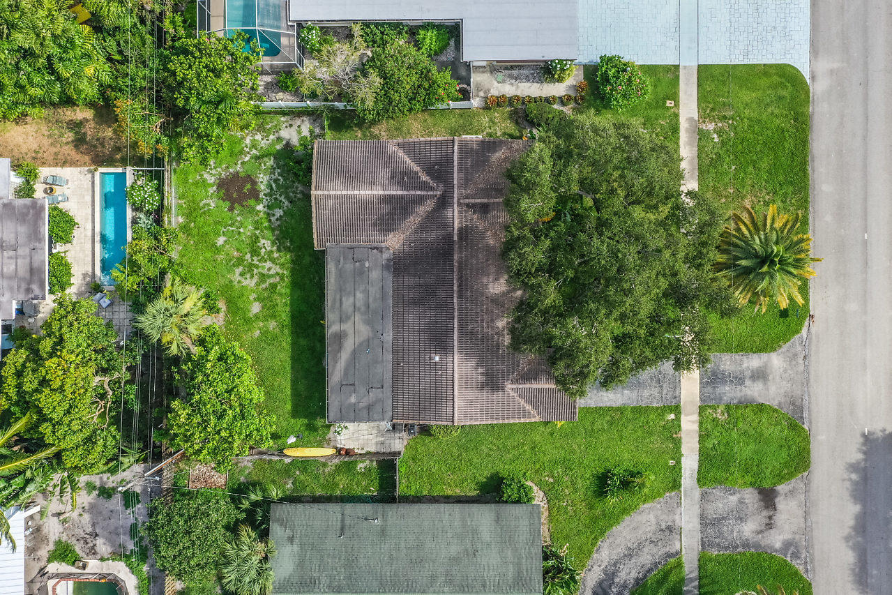 229 Southwest 7th Avenue Boca Raton, FL 33486 - Photo 24 of 32 024-229Southwest7thAvenue-BocaRaton-FL-3