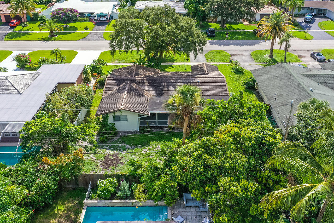 229 Southwest 7th Avenue Boca Raton, FL 33486 - Photo 27 of 32 027-229Southwest7thAvenue-BocaRaton-FL-3