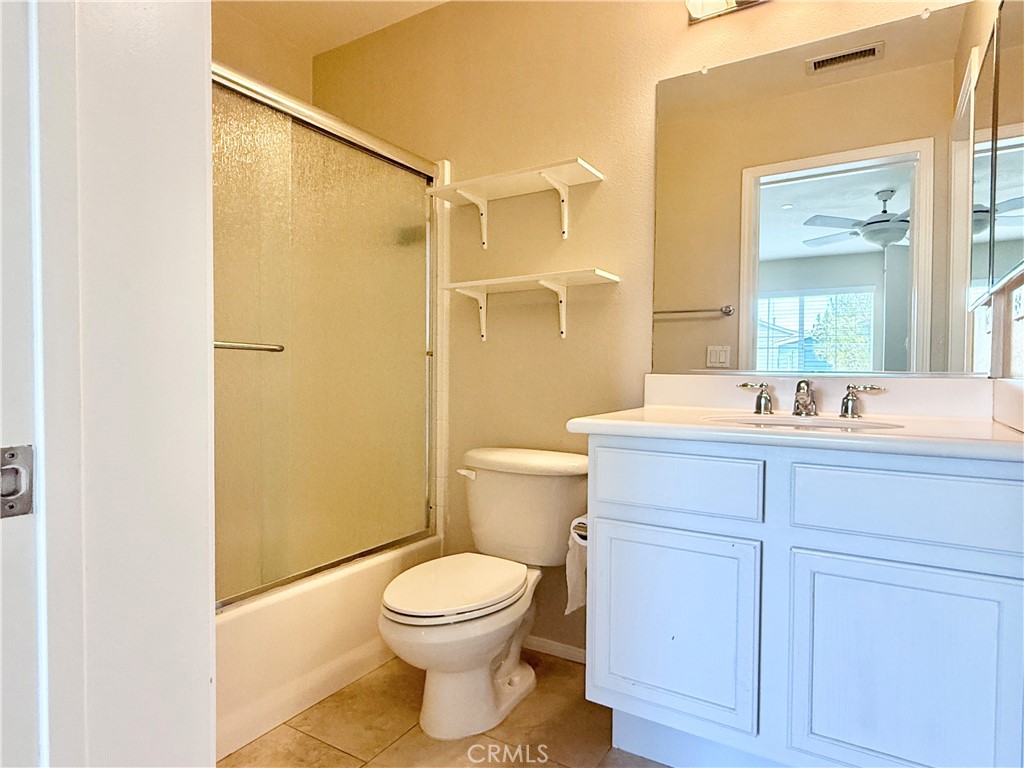 5 Quartz Lane Ladera Ranch, CA 92694 - Photo 32 of 55 Primary en suite bathroom