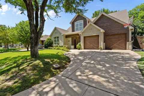 $825,000 | 809 Edgefield Road, Fort Worth, TX 76107
