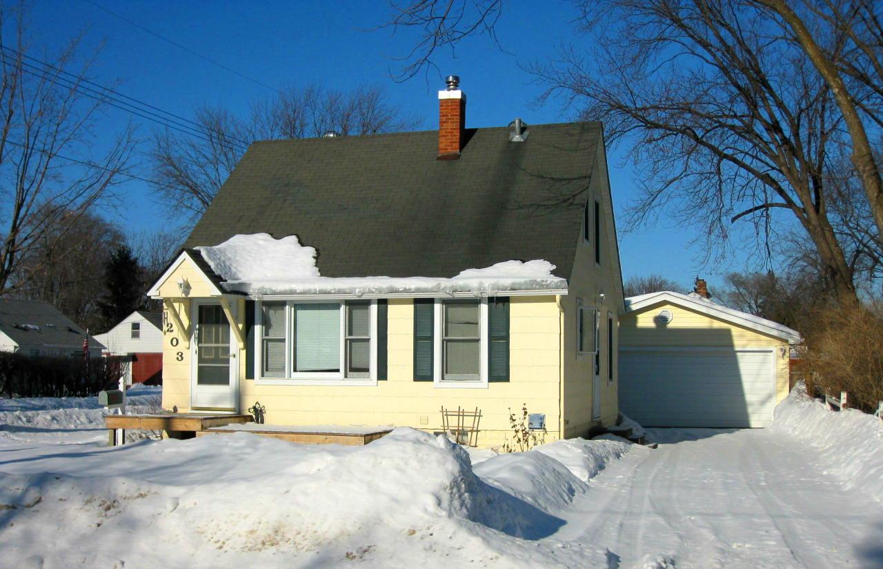 203 18th Street Southeast Rochester, MN 55904 - Photo 1 of 1 Gallery Image 1