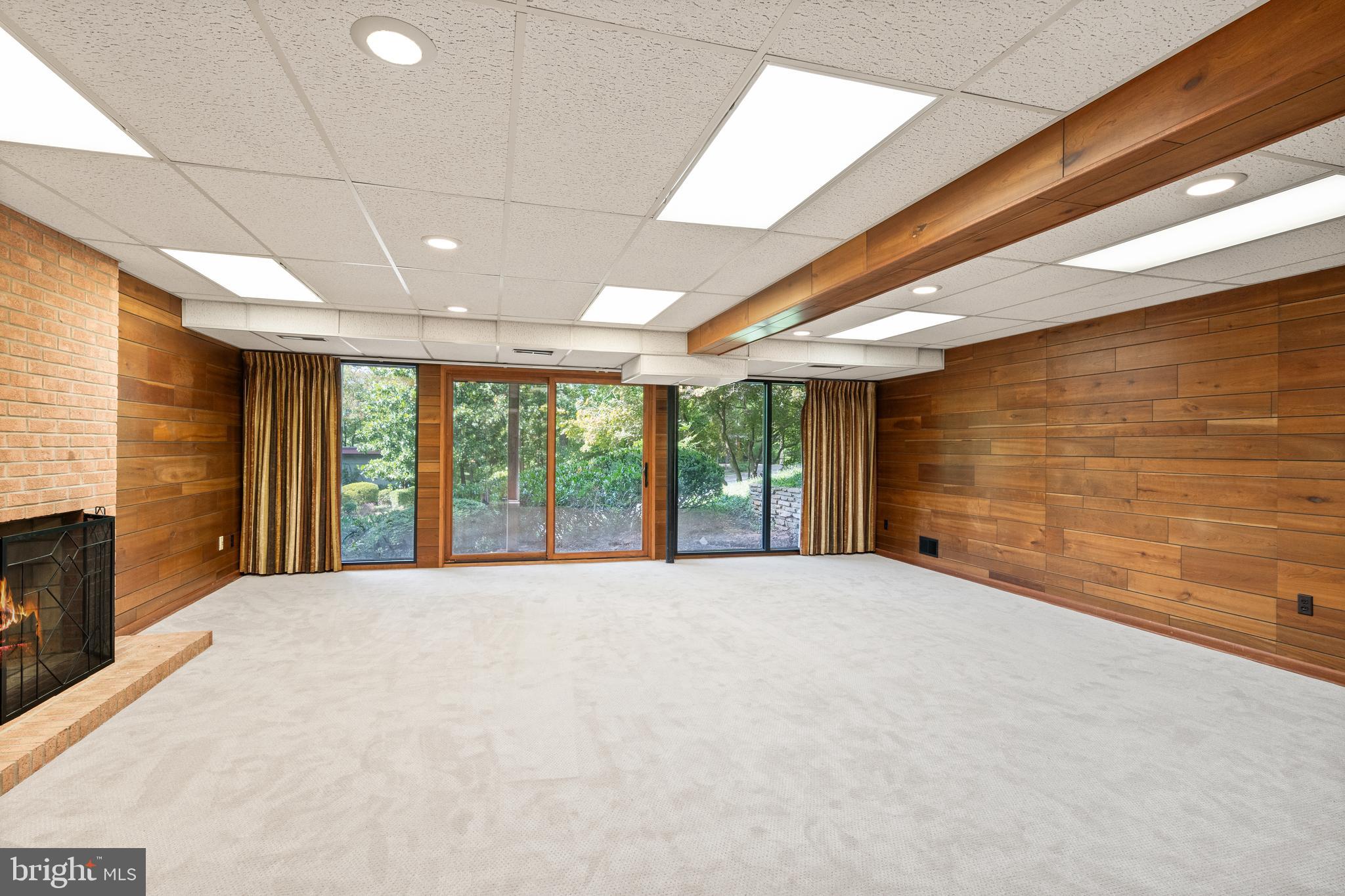 11233 South Shore Road Reston, VA 20190 - Photo 5 of 44 Lower level recreation room