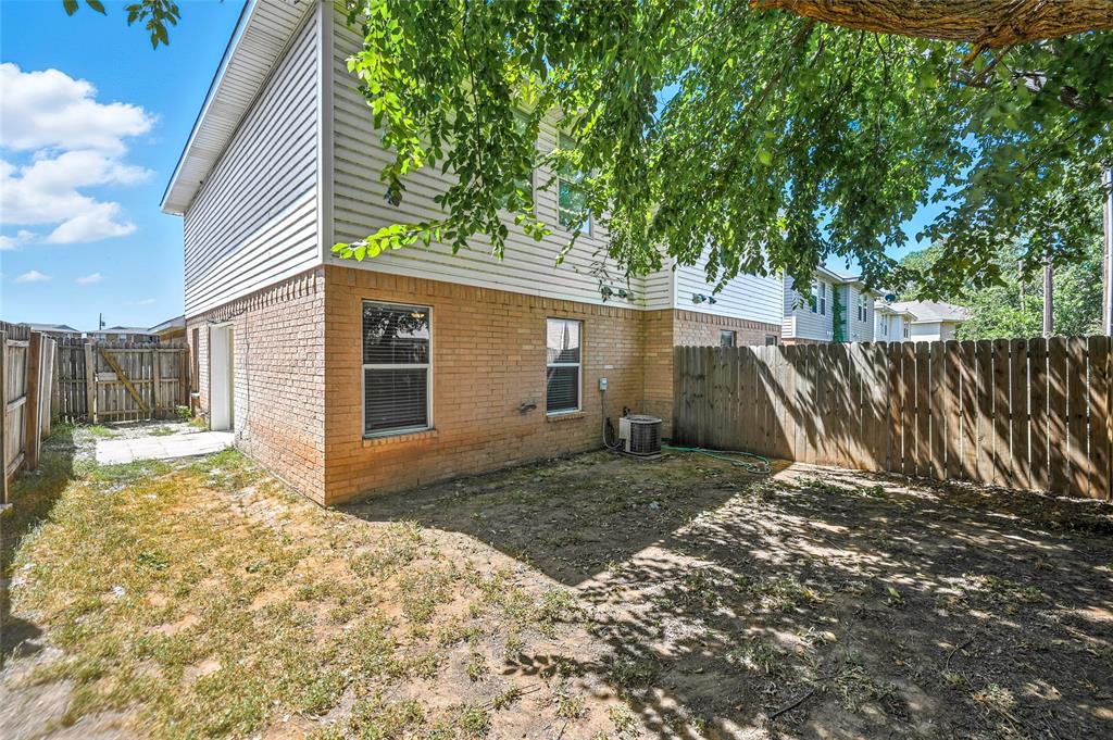 1321 Village Garden Azle, TX 76020 - Photo 17 of 20 a view of a backyard